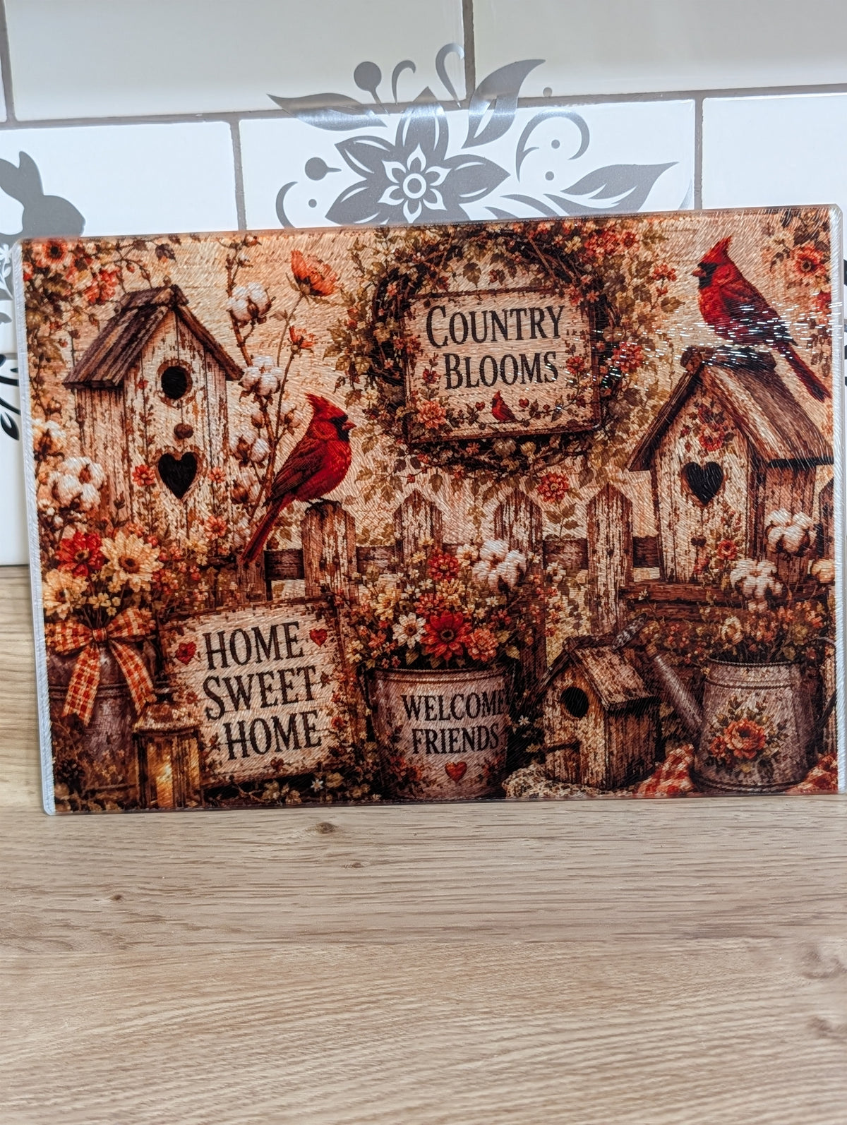 Country Cardinal 11 × 8 Glass Cutting Board